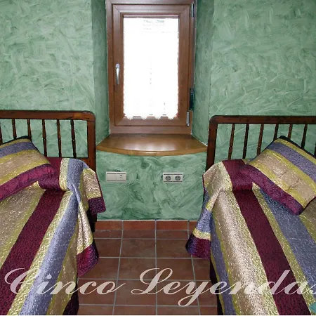 Cinco Leyendas Country house Liegos